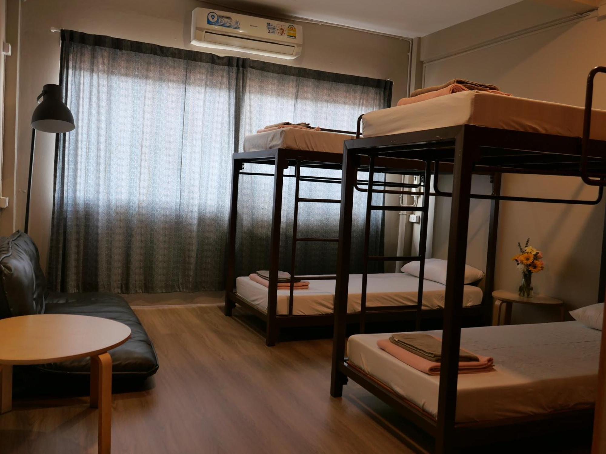 Films House Hostel Bangsaen Exterior foto